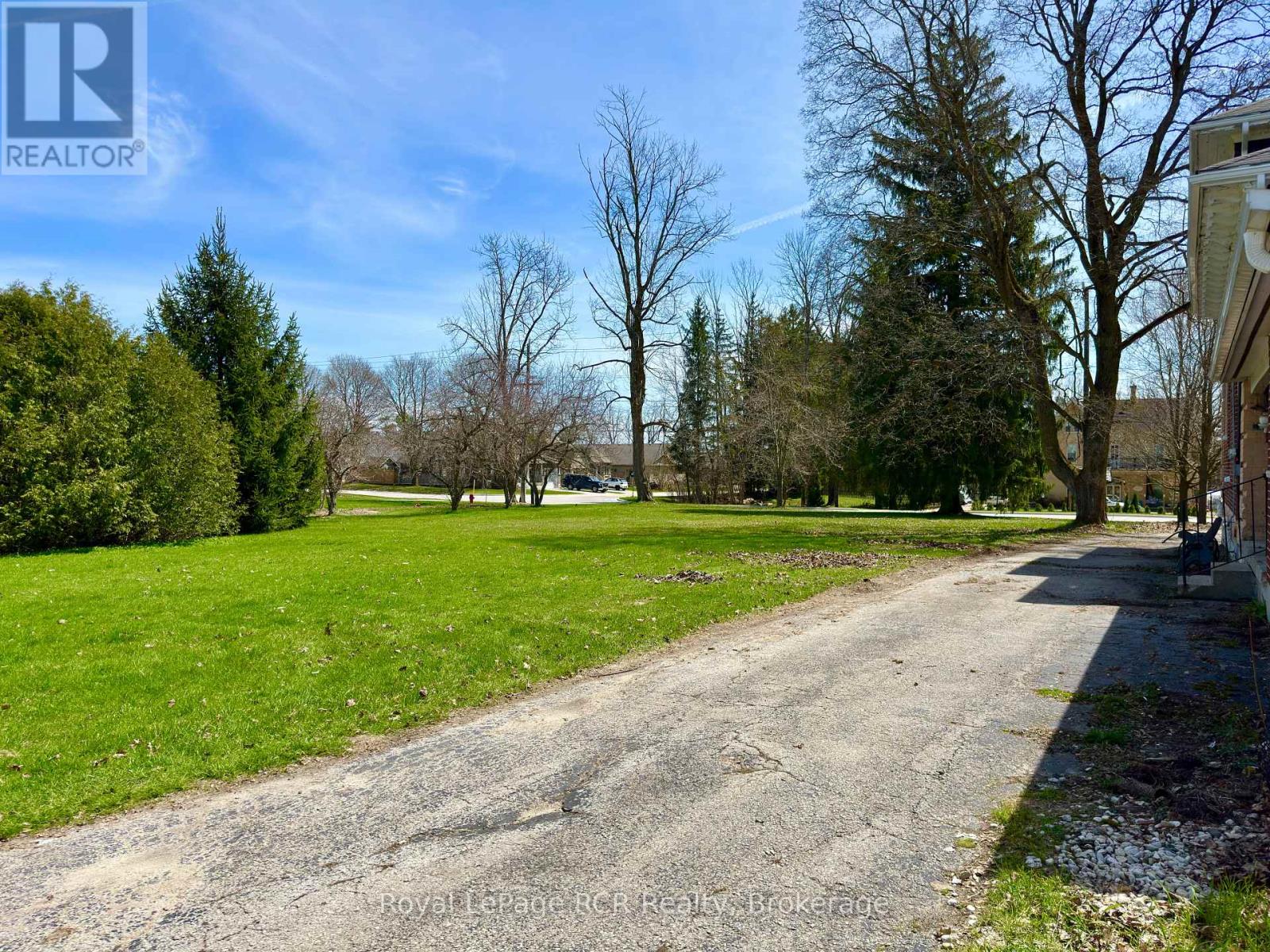 388 Durham Road E, West Grey, Ontario  N0G 1R0 - Photo 6 - X13046740