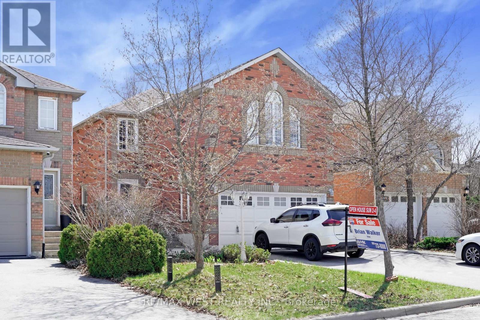 3 Amaryllis Avenue, Richmond Hill, Ontario  L4E 3T7 - Photo 2 - N13031966