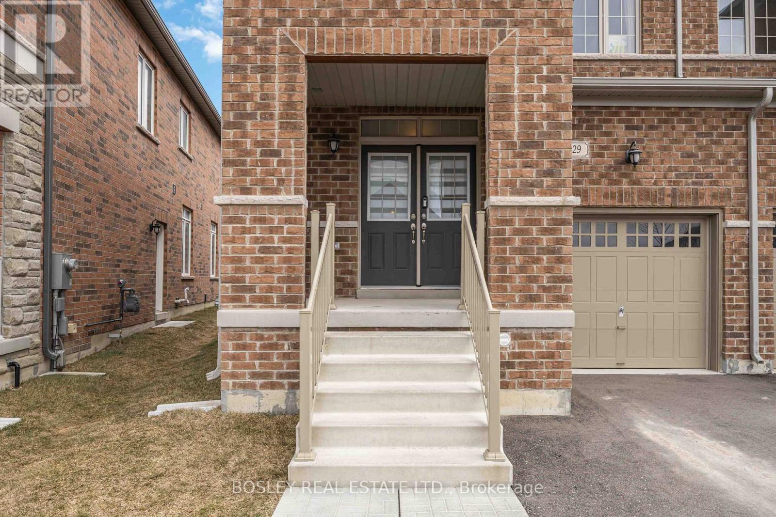 29 Ferragine Crescent, Bradford West Gwillimbury (Bradford), Ontario  L3Z 4J9 - Photo 28 - N13046756