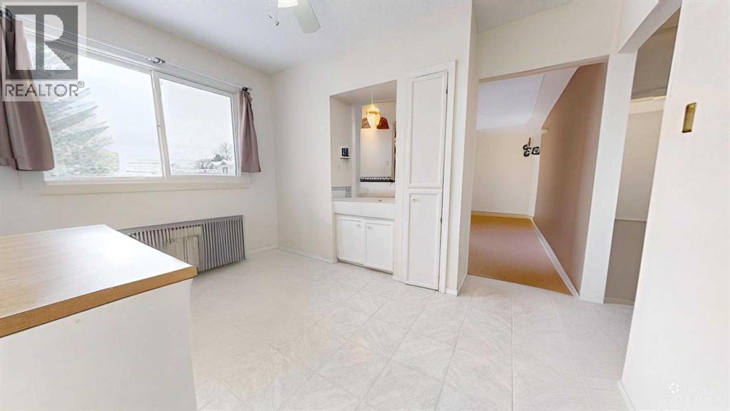 602 27 Street N, Lethbridge, Alberta  T1H 3W7 - Photo 5 - A2274234