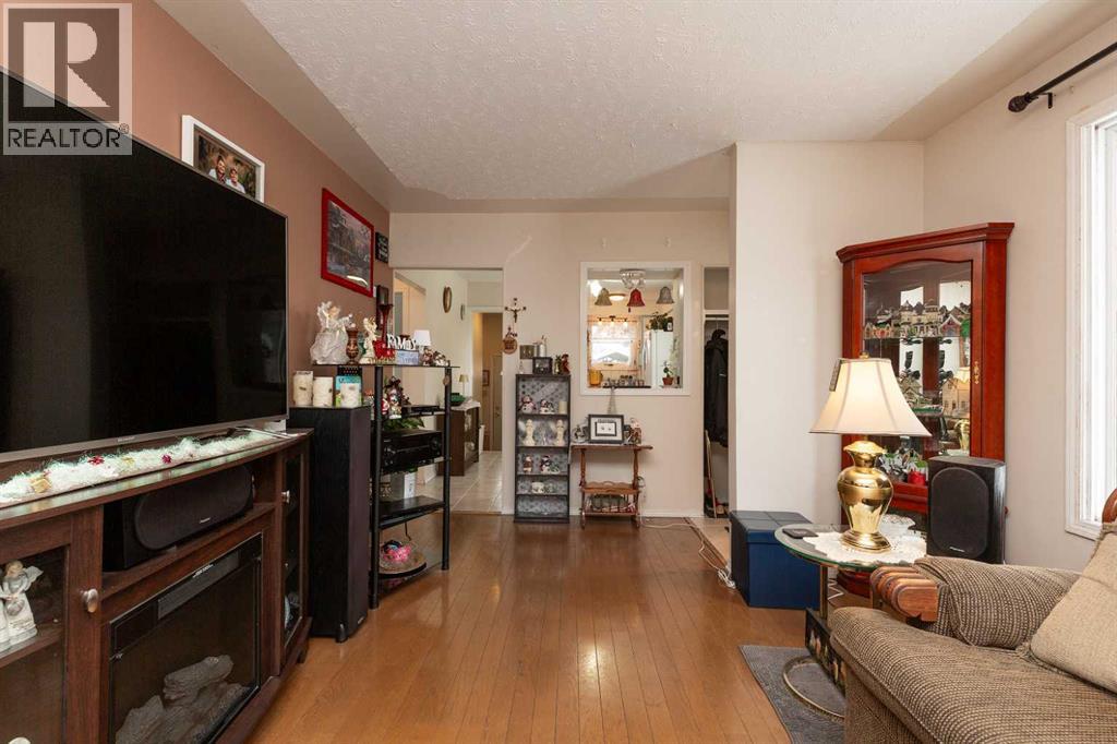 602 27 Street N, Lethbridge, Alberta  T1H 3W7 - Photo 15 - A2274234