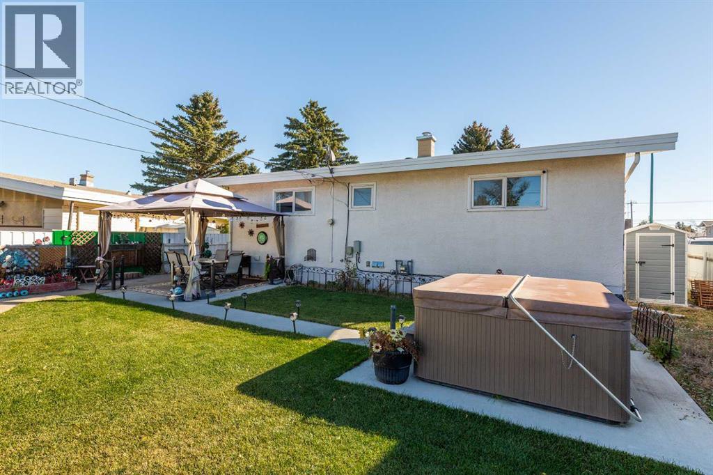 602 27 Street N, Lethbridge, Alberta  T1H 3W7 - Photo 36 - A2274234