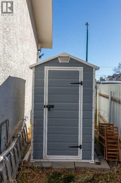 602 27 Street N, Lethbridge, Alberta  T1H 3W7 - Photo 41 - A2274234