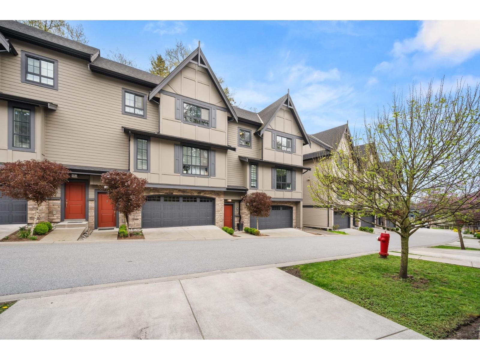 30 7979 152 Street, Surrey, British Columbia  V3S 7S7 - Photo 2 - R3115501