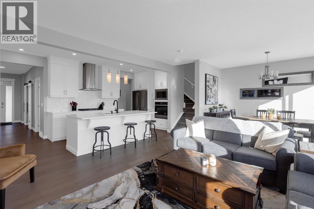 160 Precedence Hill, Cochrane, Alberta  T4C 2T6 - Photo 15 - A2304529