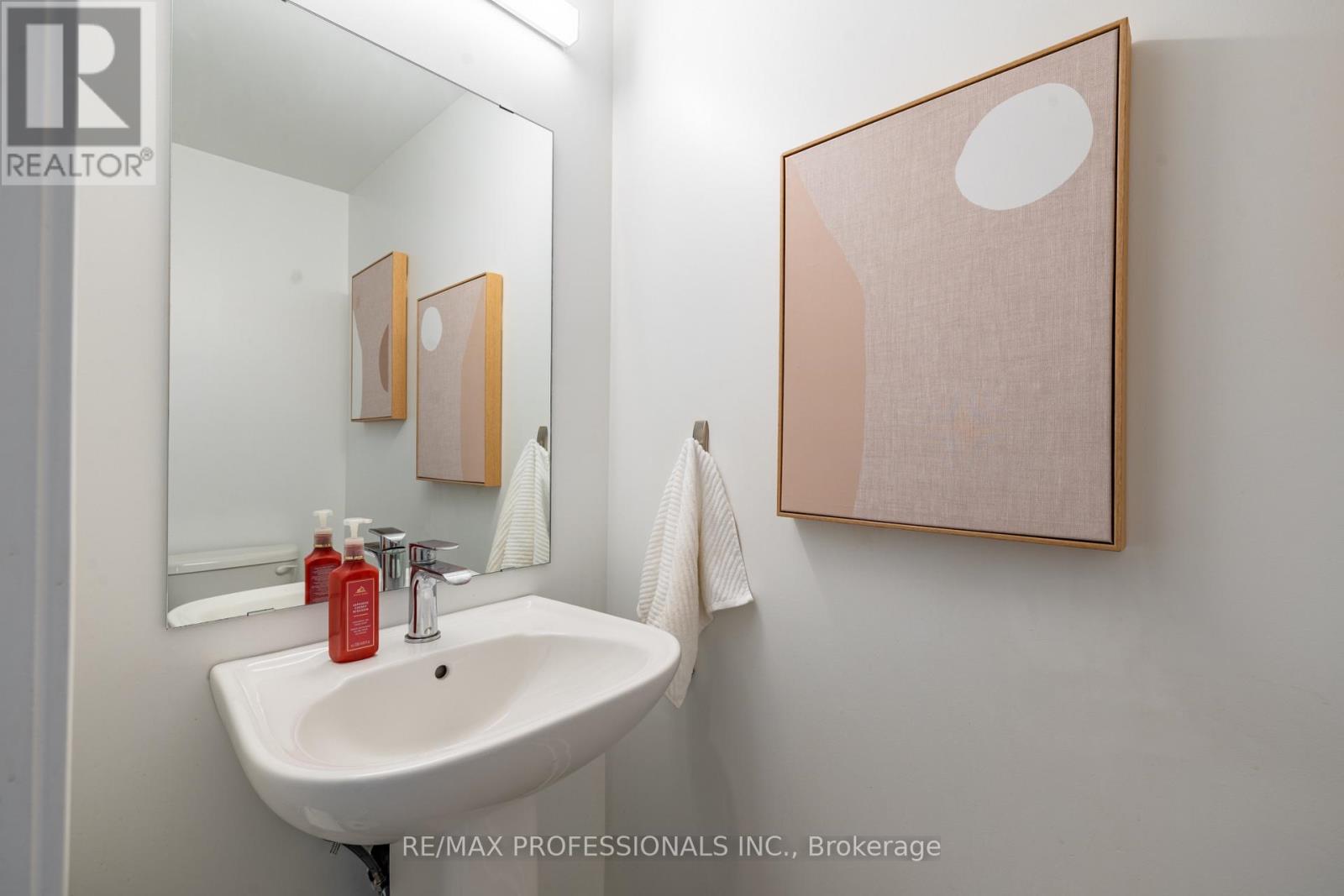 Th27 - 1095 Cooke Boulevard, Burlington, Ontario  L7T 0C4 - Photo 12 - W13046714