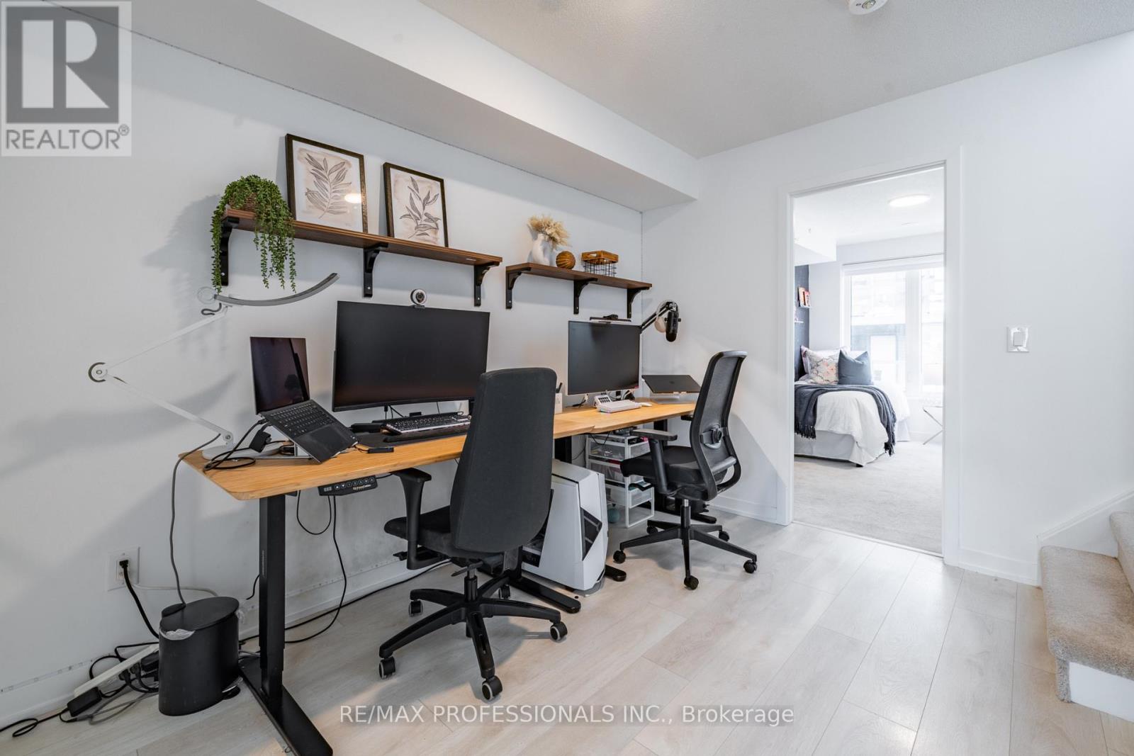 Th27 - 1095 Cooke Boulevard, Burlington, Ontario  L7T 0C4 - Photo 17 - W13046714