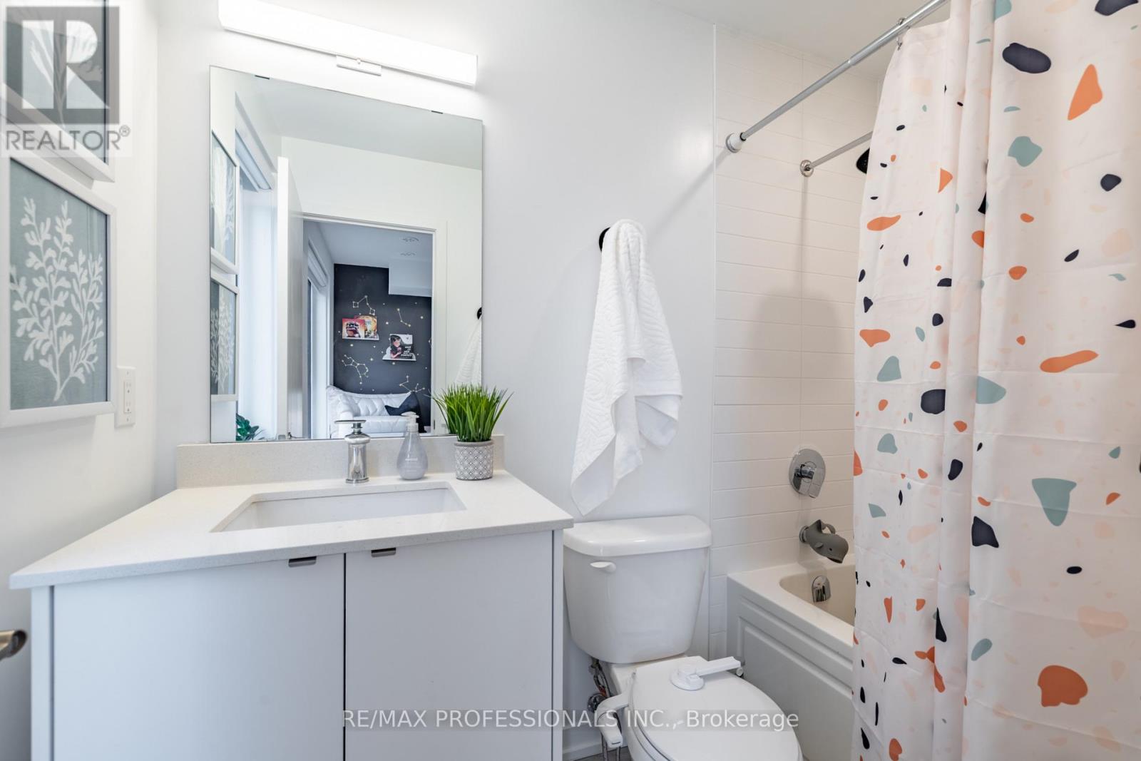 Th27 - 1095 Cooke Boulevard, Burlington, Ontario  L7T 0C4 - Photo 19 - W13046714