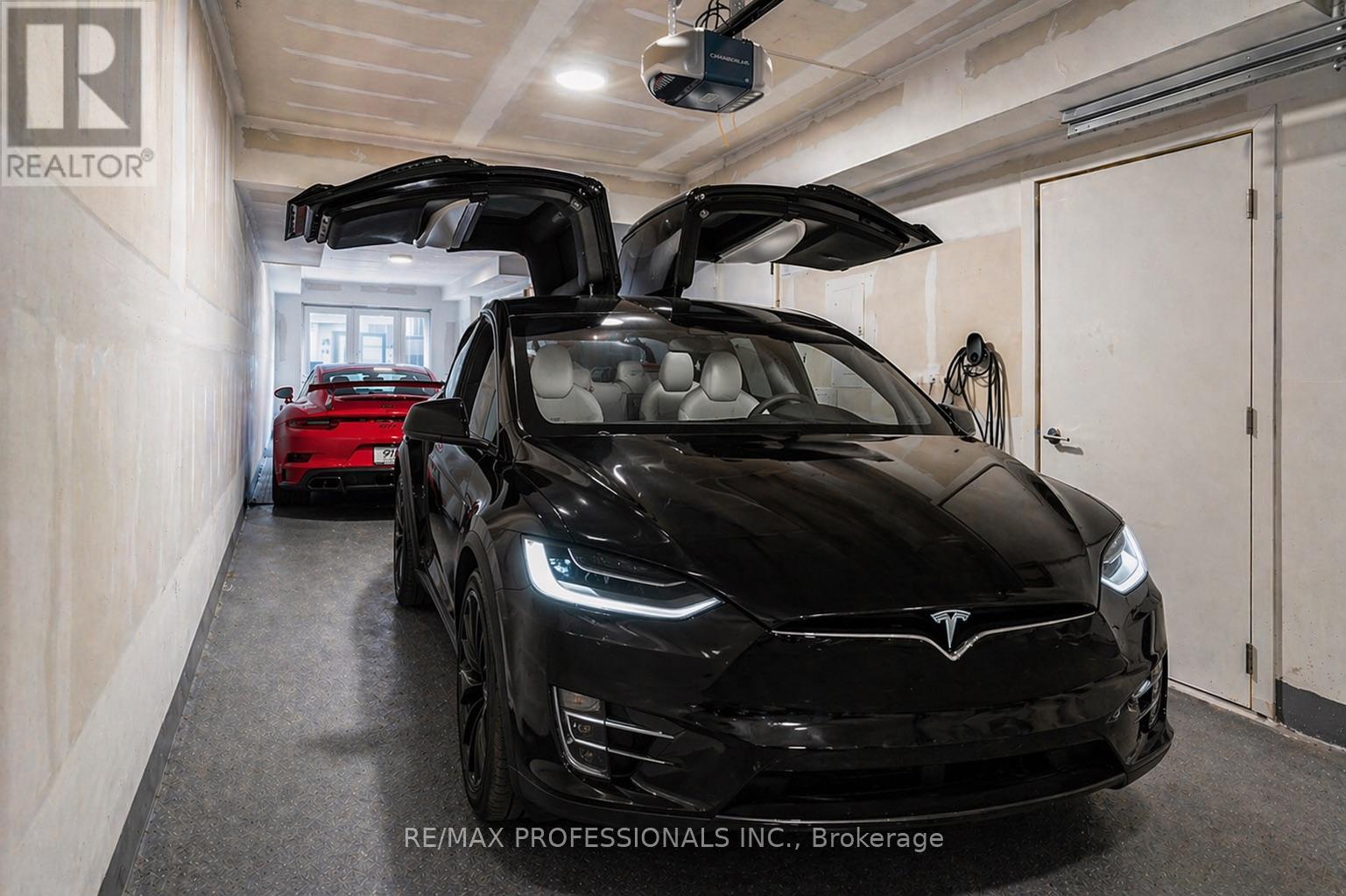 Th27 - 1095 Cooke Boulevard, Burlington, Ontario  L7T 0C4 - Photo 31 - W13046714