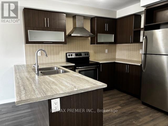 9 Daylight Street, Brampton, Ontario  L7A 4N5 - Photo 4 - W13046754