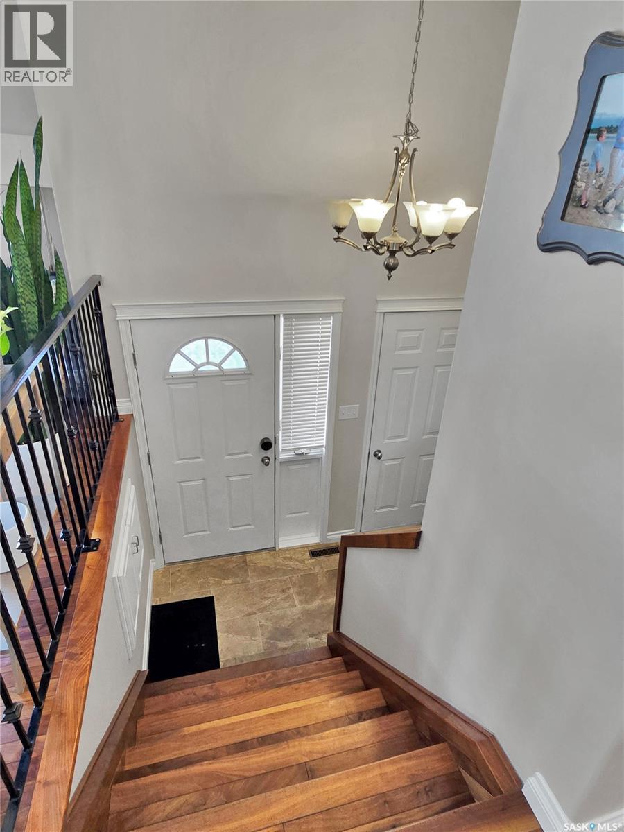 403 King Place, Warman, Saskatchewan  S0K 4S0 - Photo 4 - SK033931