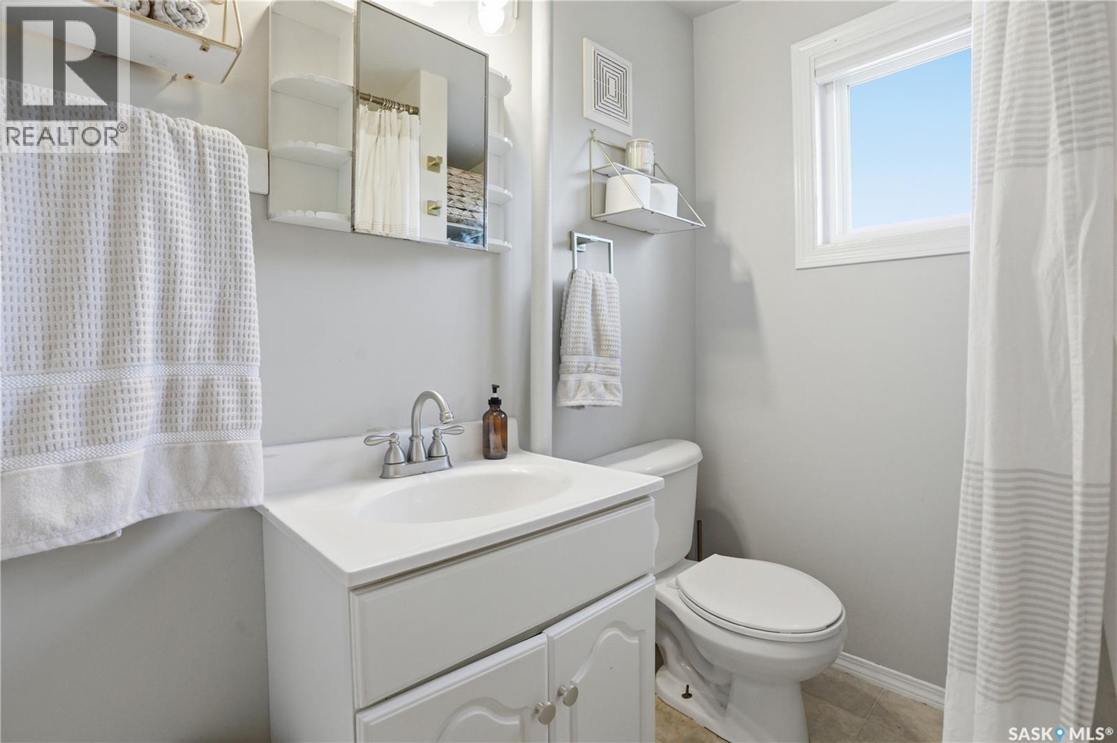 1334 I Avenue N, Saskatoon, Saskatchewan  S7L 2J3 - Photo 17 - SK033753