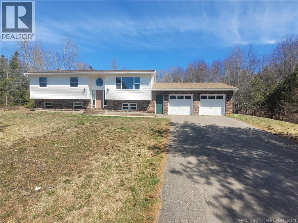 2 Anita Drive, Rothesay, New Brunswick  E2S 1A8 - Photo 2 - NB137954