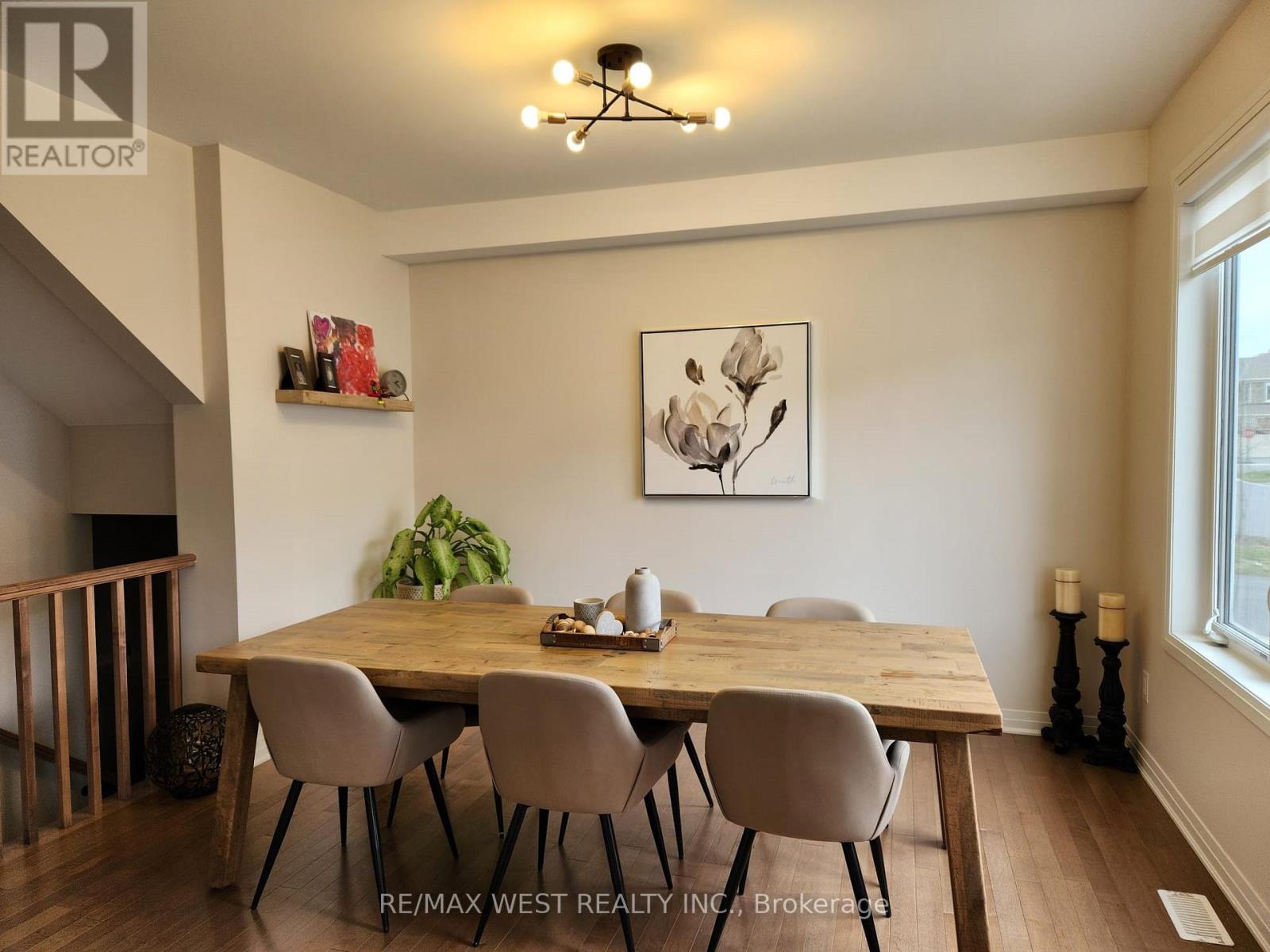 609 Sandillon Place, Ottawa, Ontario  K1W 1H2 - Photo 5 - X13046720