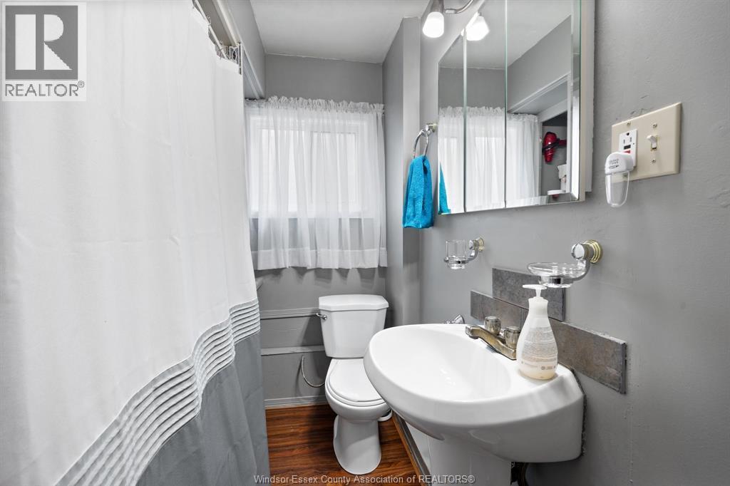 2256 Church, Windsor, Ontario  N8X 1V9 - Photo 12 - 26009204