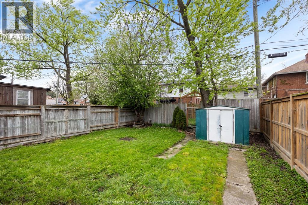2256 Church, Windsor, Ontario  N8X 1V9 - Photo 15 - 26009204