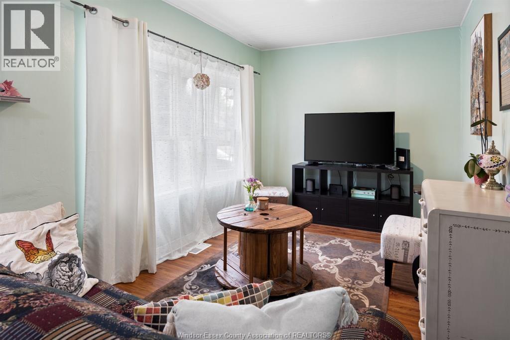 2256 Church, Windsor, Ontario  N8X 1V9 - Photo 3 - 26009204