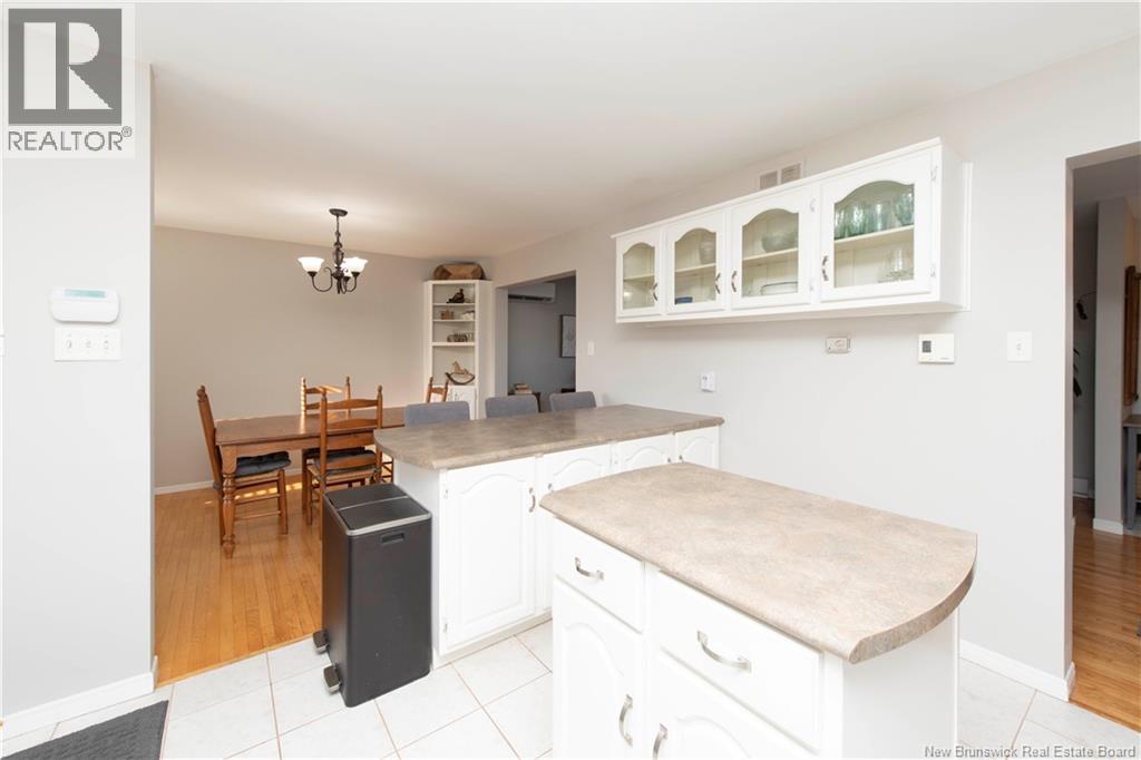 82 Crestwood Drive, Moncton, New Brunswick  E1C 9E4 - Photo 7 - NB133849