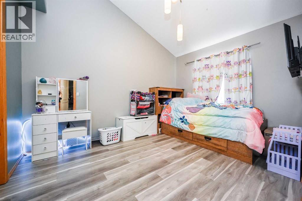 11829 89b Street, Grande Prairie, Alberta  T8X 1M1 - Photo 11 - A2303779