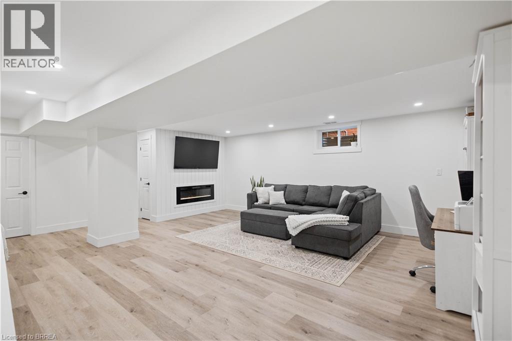 7 Colonial Crescent, Brantford, Ontario  N3R 7M5 - Photo 31 - 40822498