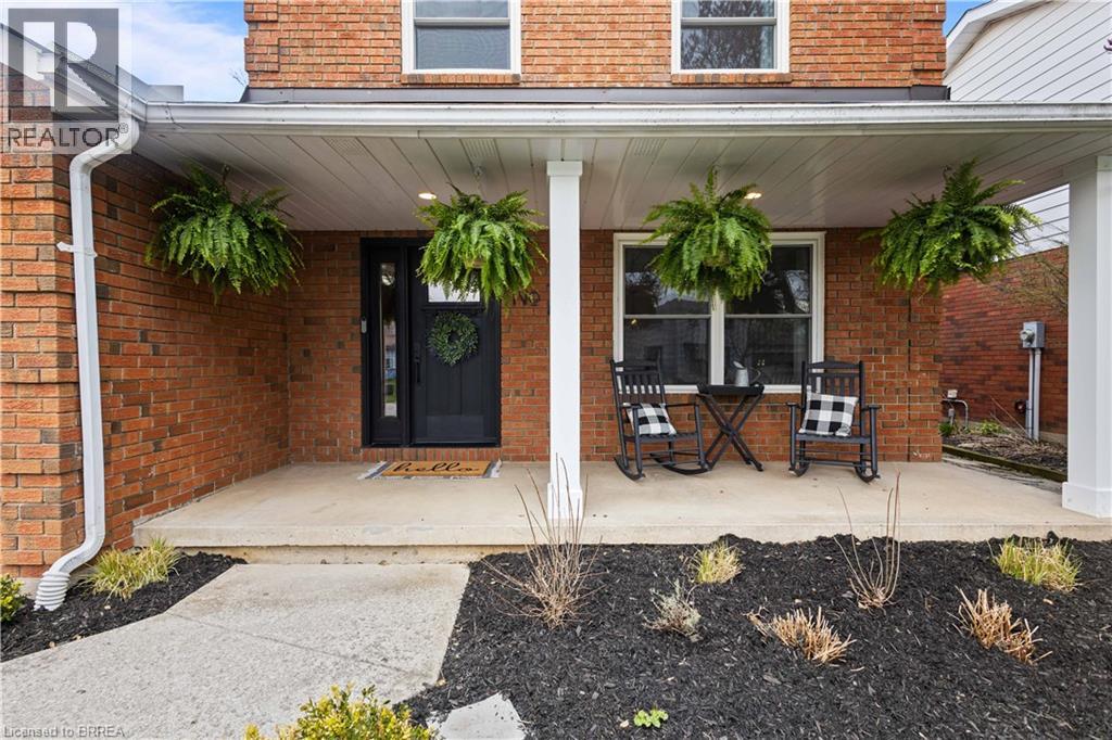 7 Colonial Crescent, Brantford, Ontario  N3R 7M5 - Photo 4 - 40822498