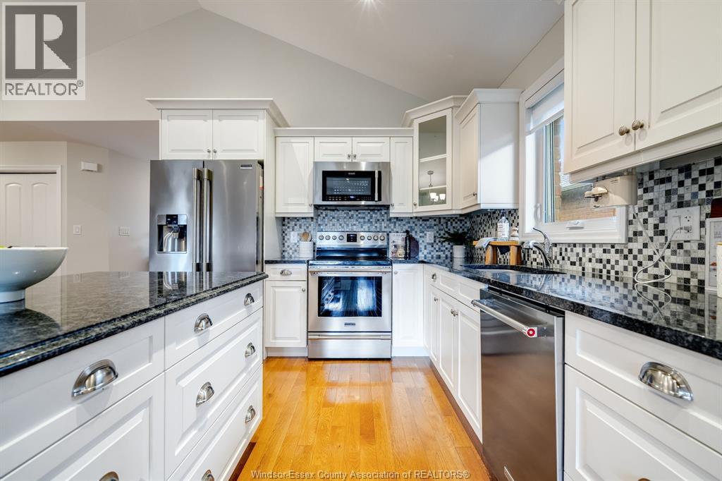 1181 Hayes, Lasalle, Ontario  N9H 0G5 - Photo 5 - 26009247