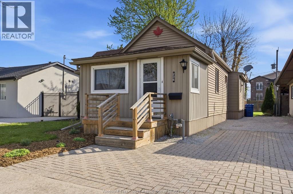 236 Frank Avenue, Windsor, Ontario  N8S 3N8 - Photo 2 - 26009243