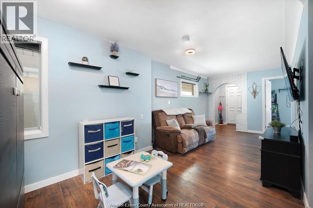 2219 Marentette, Windsor, Ontario  N8X 4E8 - Photo 9 - 26009242