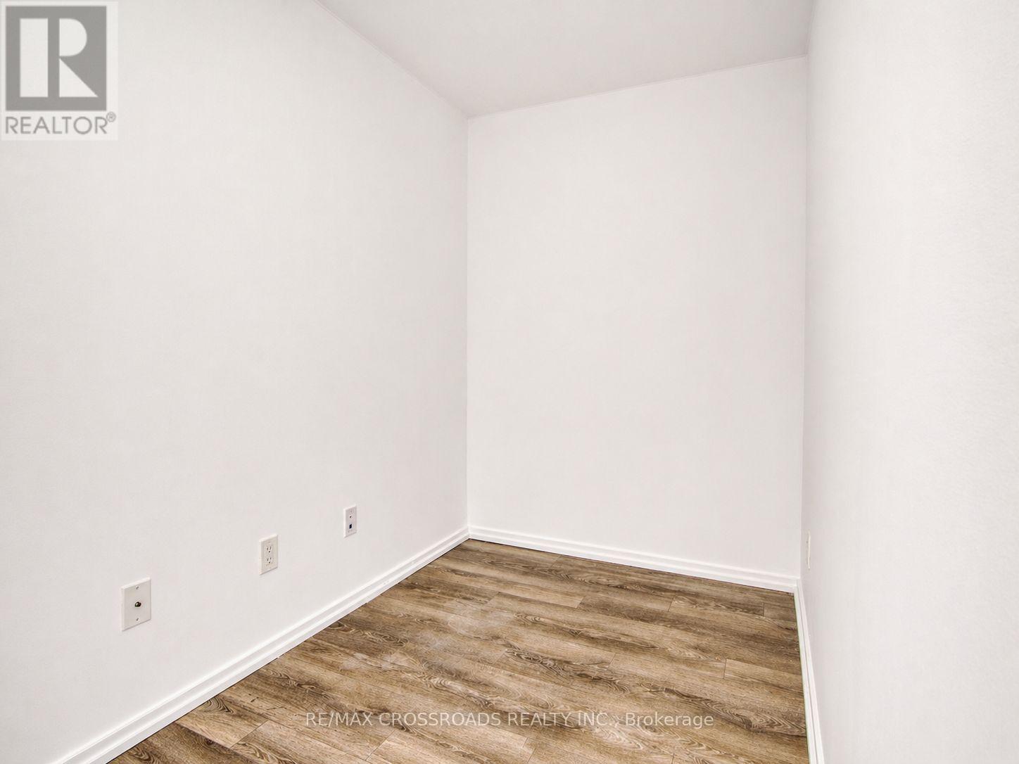 1510 - 197 Yonge Street, Toronto, Ontario  M5B 0C1 - Photo 18 - C12925646