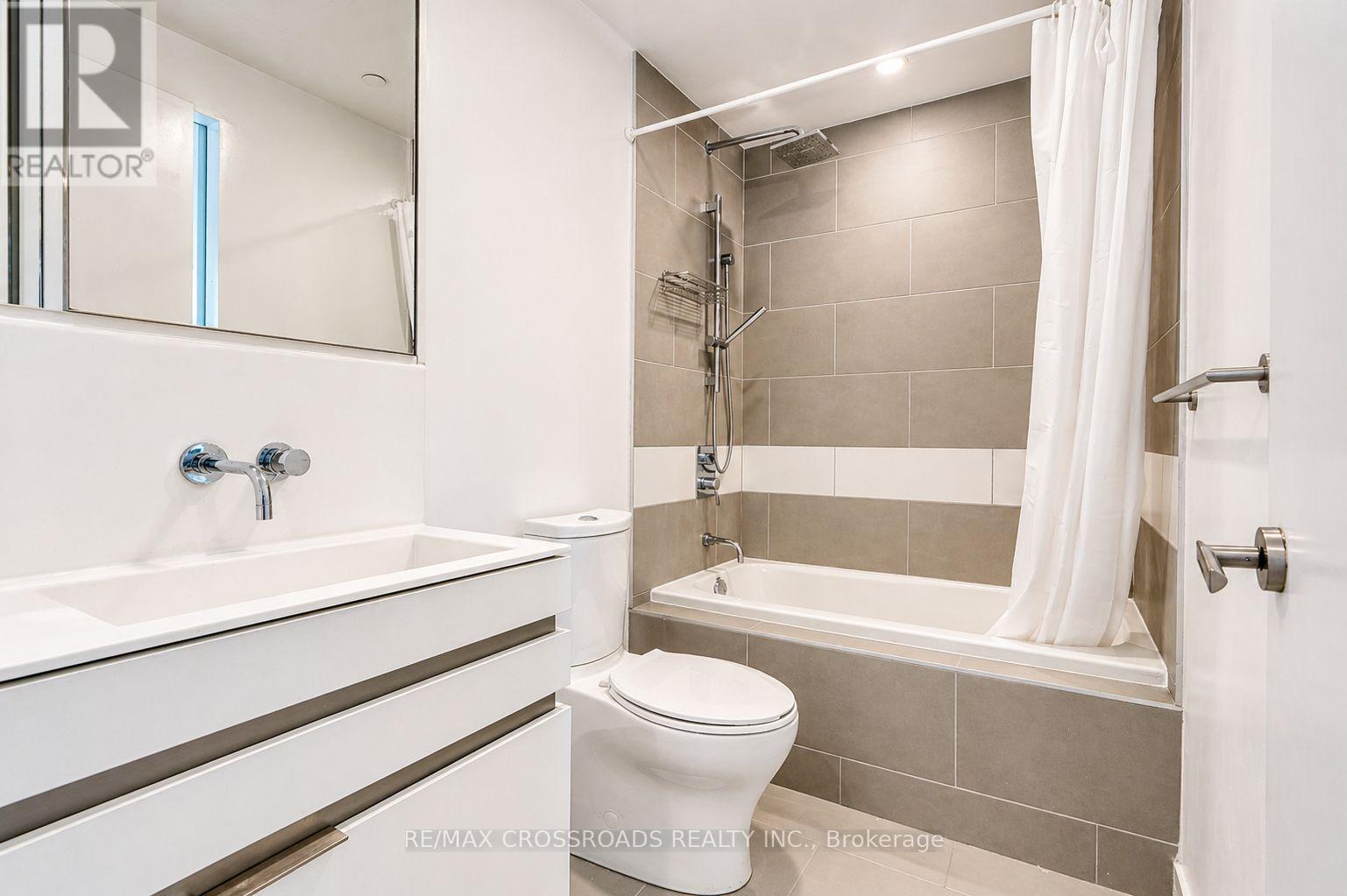 1510 - 197 Yonge Street, Toronto, Ontario  M5B 0C1 - Photo 22 - C12925646