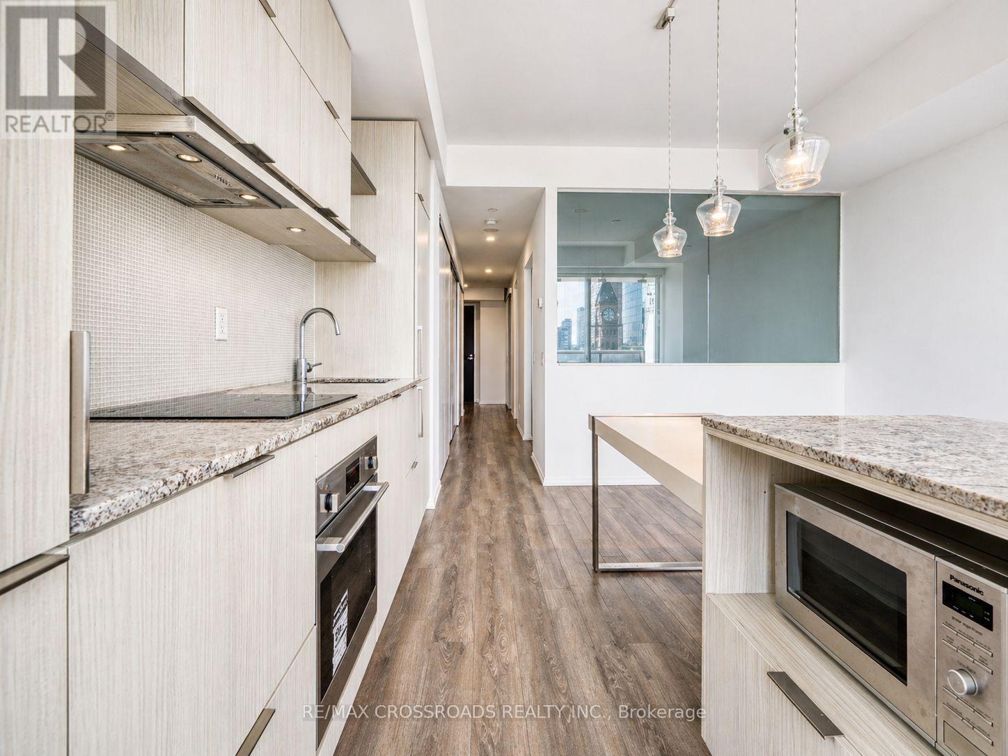 1510 - 197 Yonge Street, Toronto, Ontario  M5B 0C1 - Photo 6 - C12925646