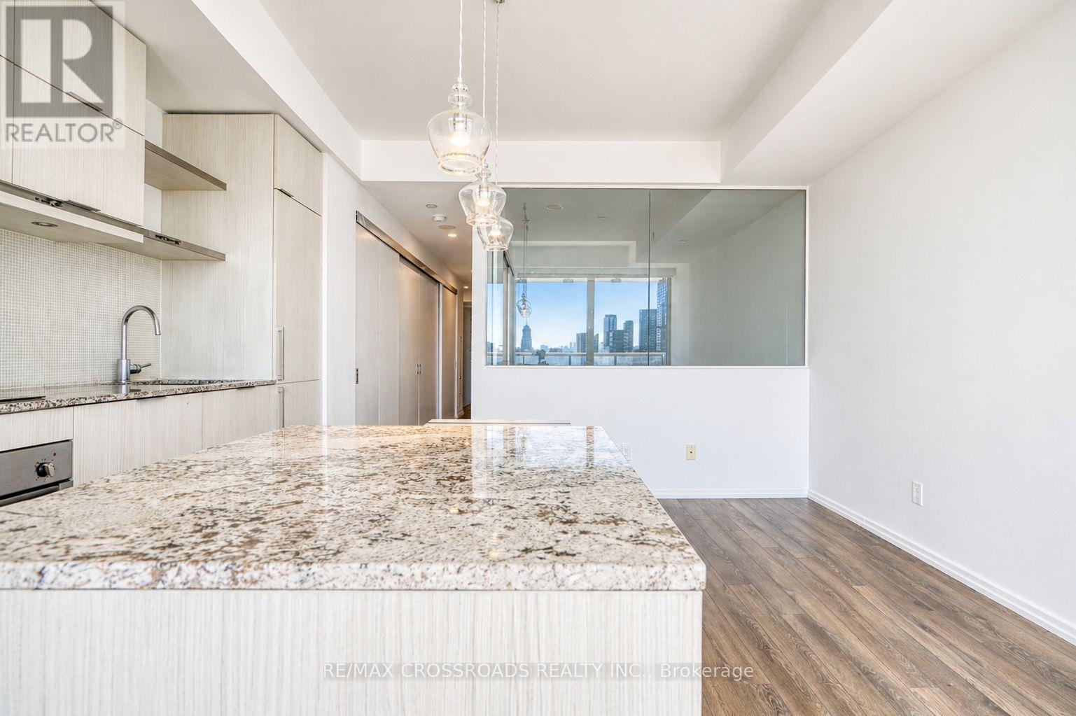 1510 - 197 Yonge Street, Toronto, Ontario  M5B 0C1 - Photo 7 - C12925646