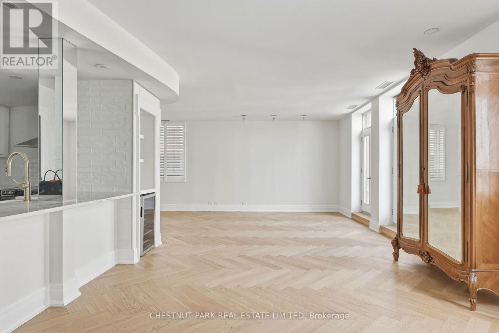 36 - 33 Price Street, Toronto, Ontario  M4W 1Z1 - Photo 5 - C12935922