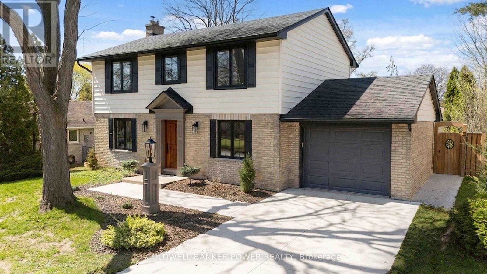 54 LLOYD MANOR CRESCENT, London North, Ontario