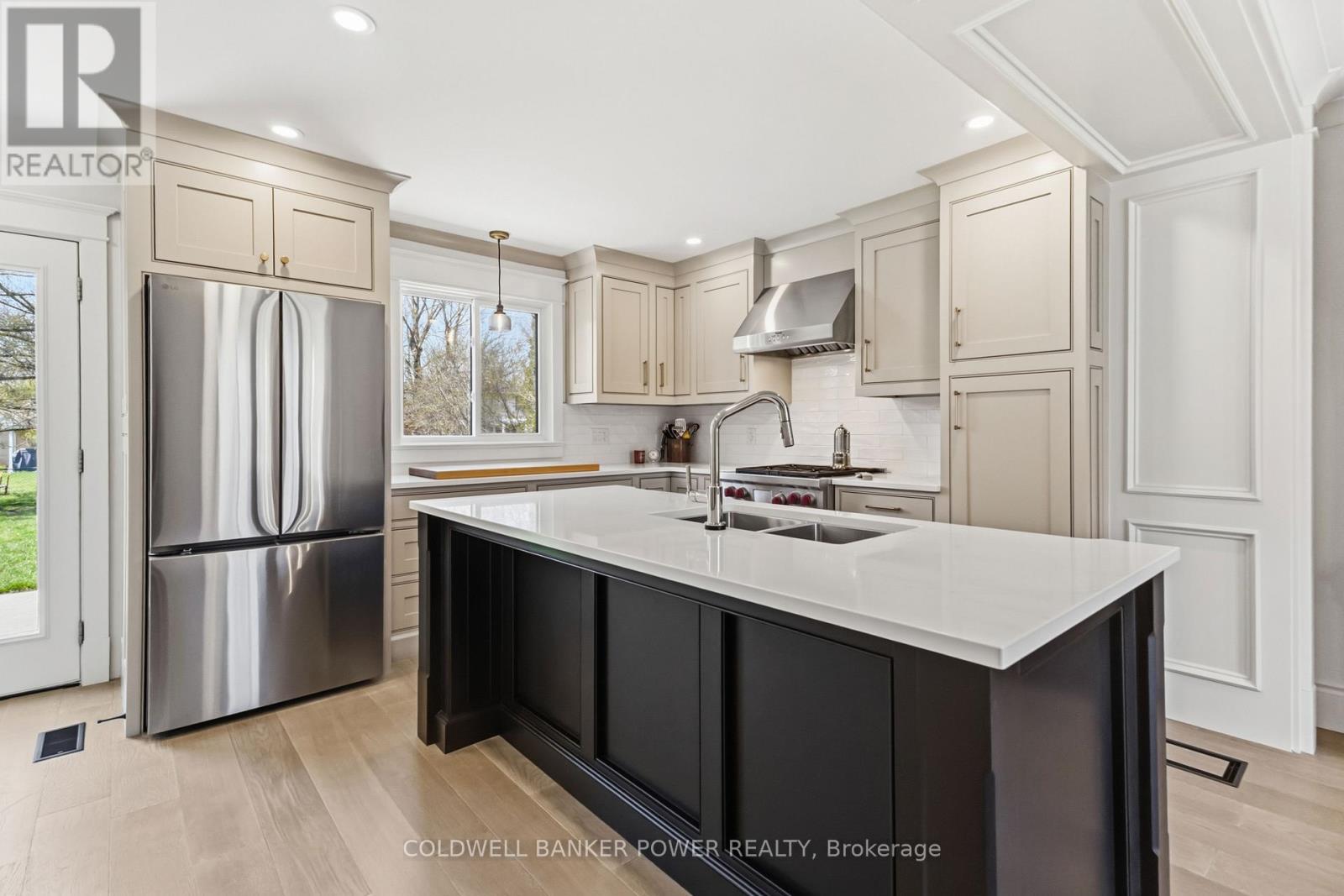 54 Lloyd Manor Crescent, London North, Ontario  N6H 3Z3 - Photo 17 - X13040094