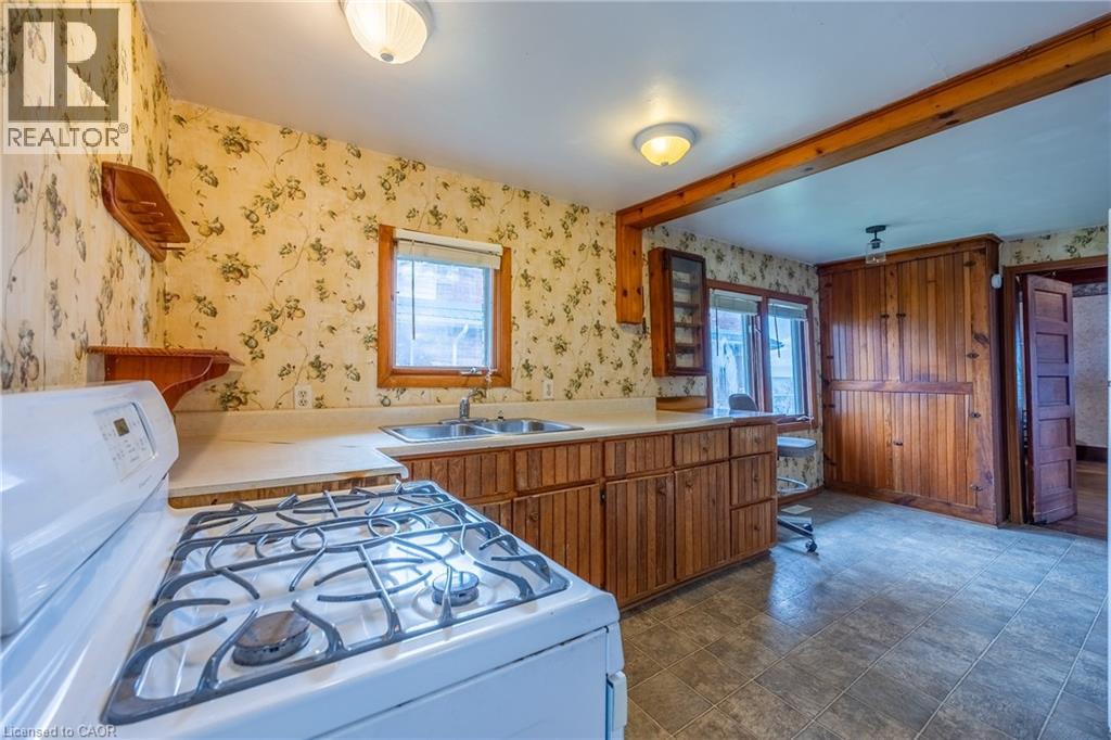 78 Brown Street, Port Dover, Ontario  N0A 1N7 - Photo 27 - 40824318