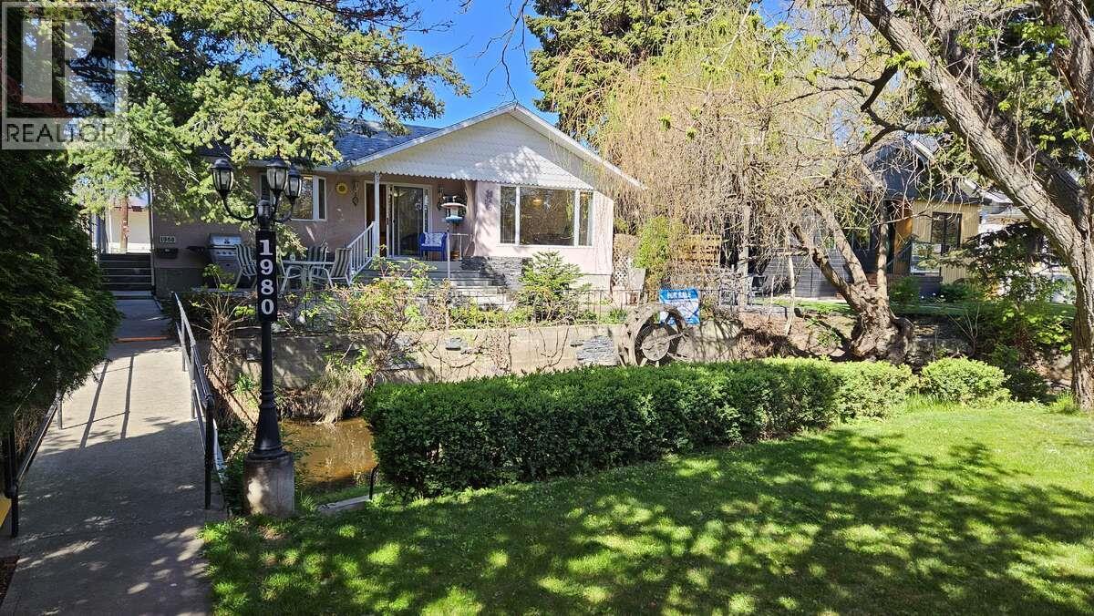 1980 Ethel Street, Kelowna, British Columbia  V1Y 2Z5 - Photo 2 - 10383061