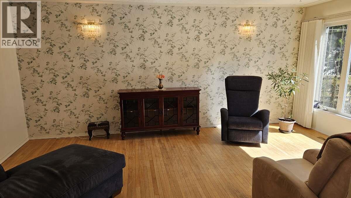 1980 Ethel Street, Kelowna, British Columbia  V1Y 2Z5 - Photo 12 - 10383061