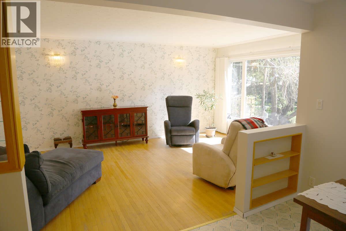 1980 Ethel Street, Kelowna, British Columbia  V1Y 2Z5 - Photo 11 - 10383061