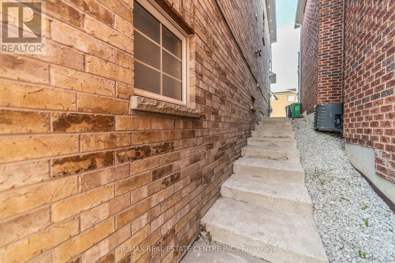 67 Gorevale Drive, Brampton, Ontario  L6P 2H2 - Photo 37 - W13044090