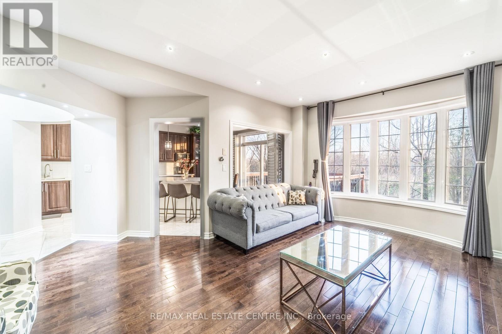 67 Gorevale Drive, Brampton, Ontario  L6P 2H2 - Photo 5 - W13044090