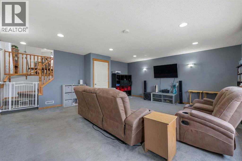 46 Cranberry Green Se, Calgary, Alberta  T3M 1L4 - Photo 32 - A2304574