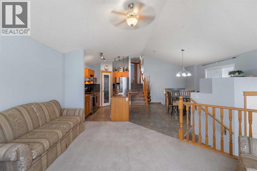 46 Cranberry Green Se, Calgary, Alberta  T3M 1L4 - Photo 9 - A2304574