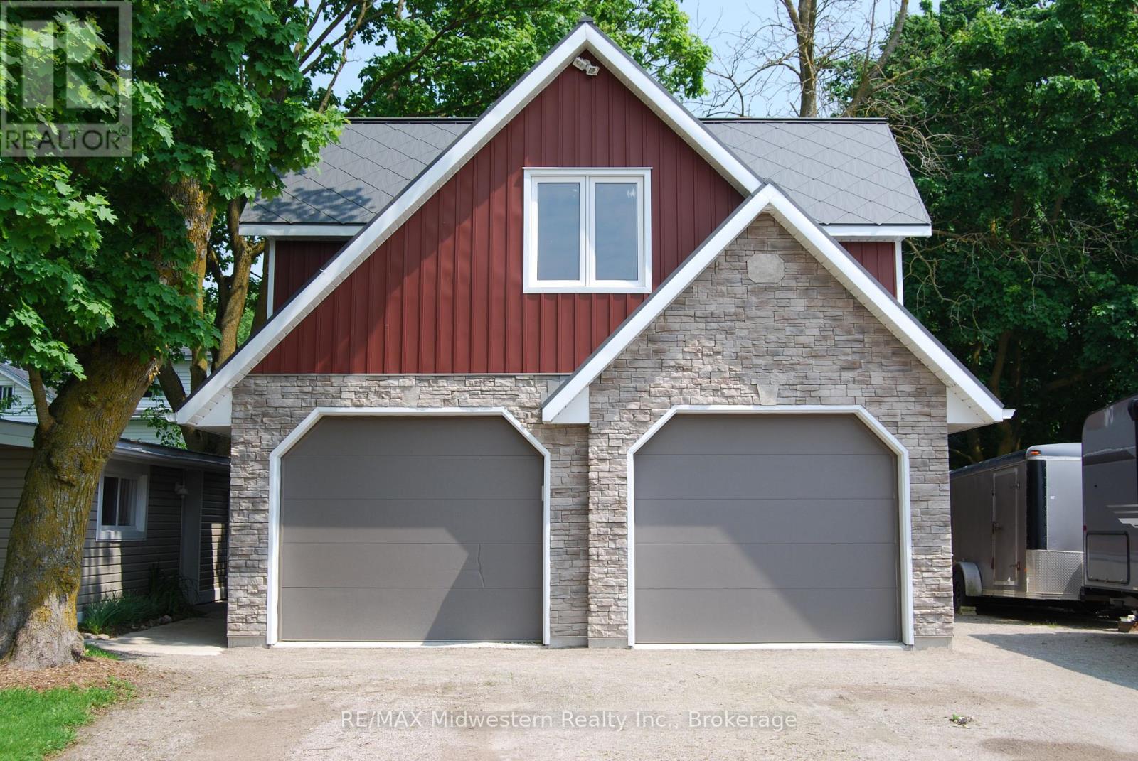 410 Temple Street, Minto, Ontario  N0G 2P0 - Photo 4 - X12660784