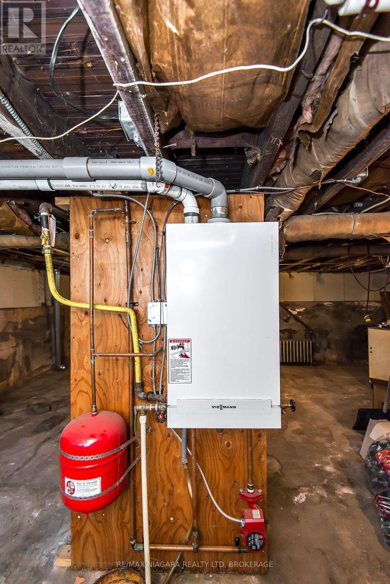 135 Young Street, Welland, Ontario  L3B 4C7 - Photo 5 - X13046890