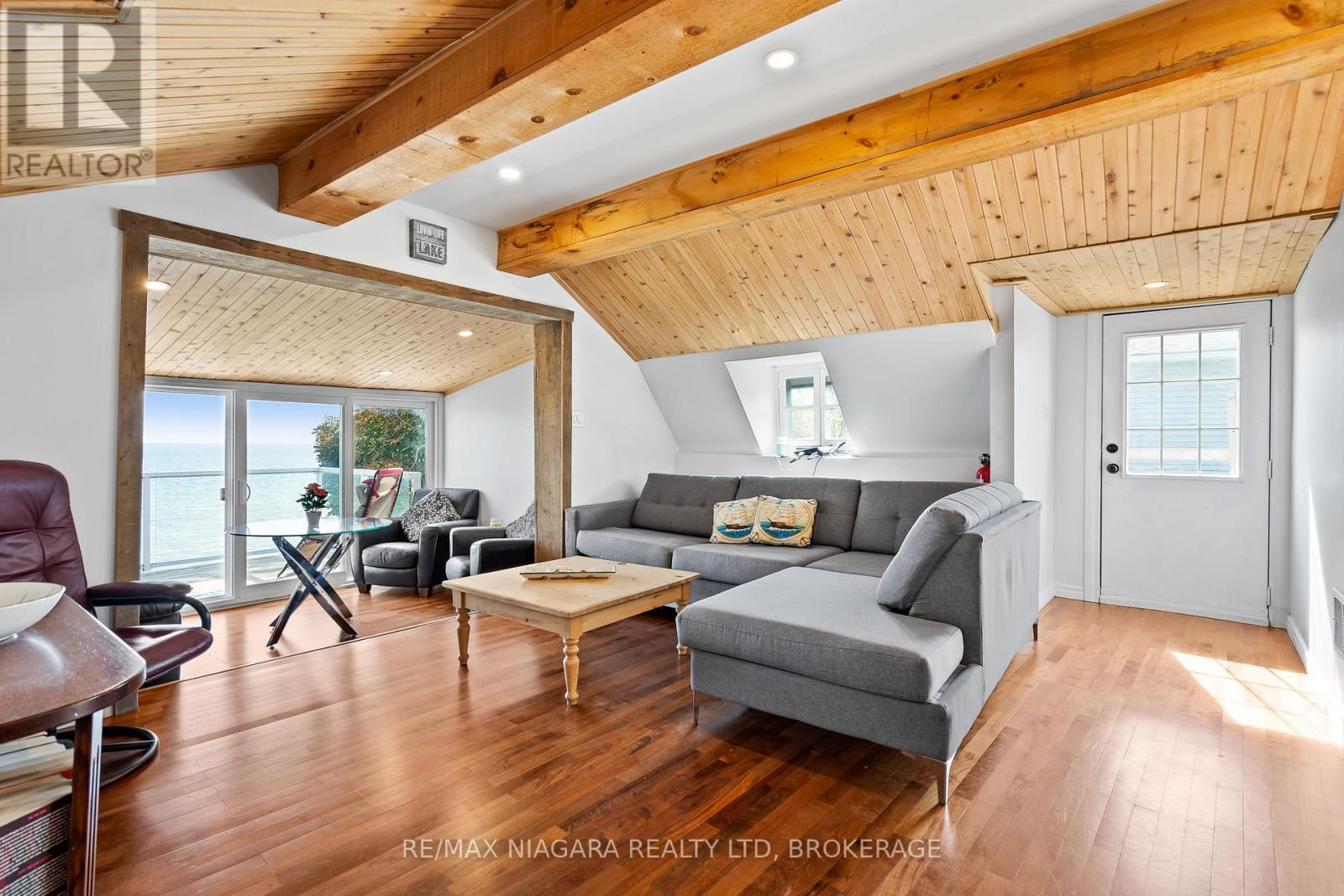 105 Lighthouse Drive, Haldimand, Ontario  N1A 2W6 - Photo 12 - X13046984