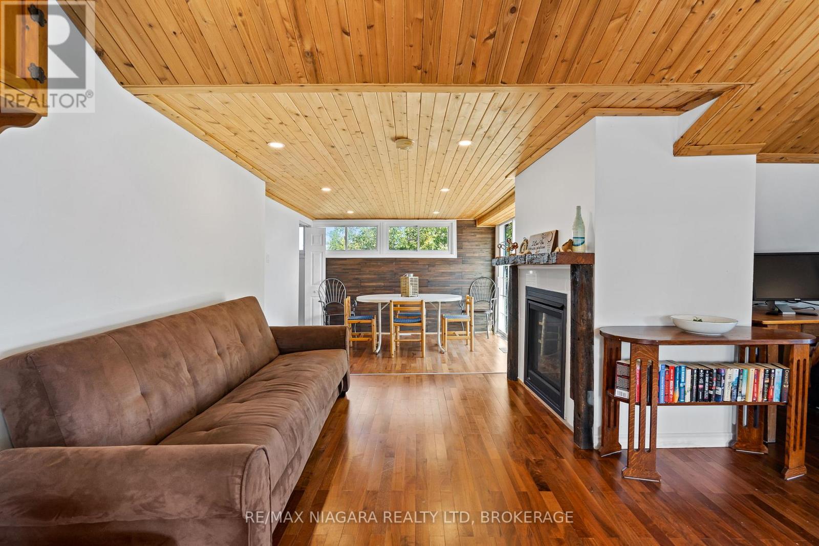 105 Lighthouse Drive, Haldimand, Ontario  N1A 2W6 - Photo 16 - X13046984