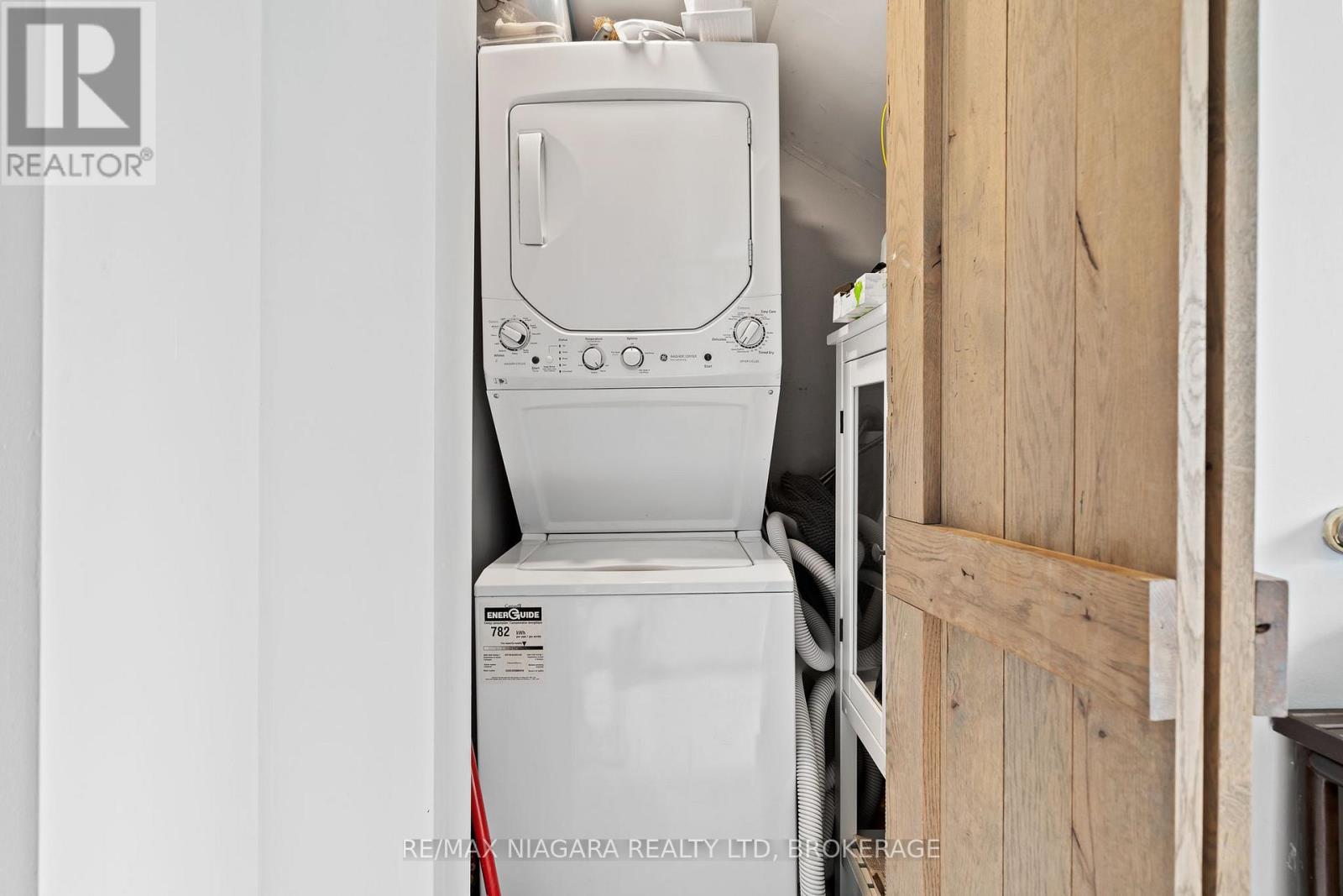 105 Lighthouse Drive, Haldimand, Ontario  N1A 2W6 - Photo 9 - X13046984