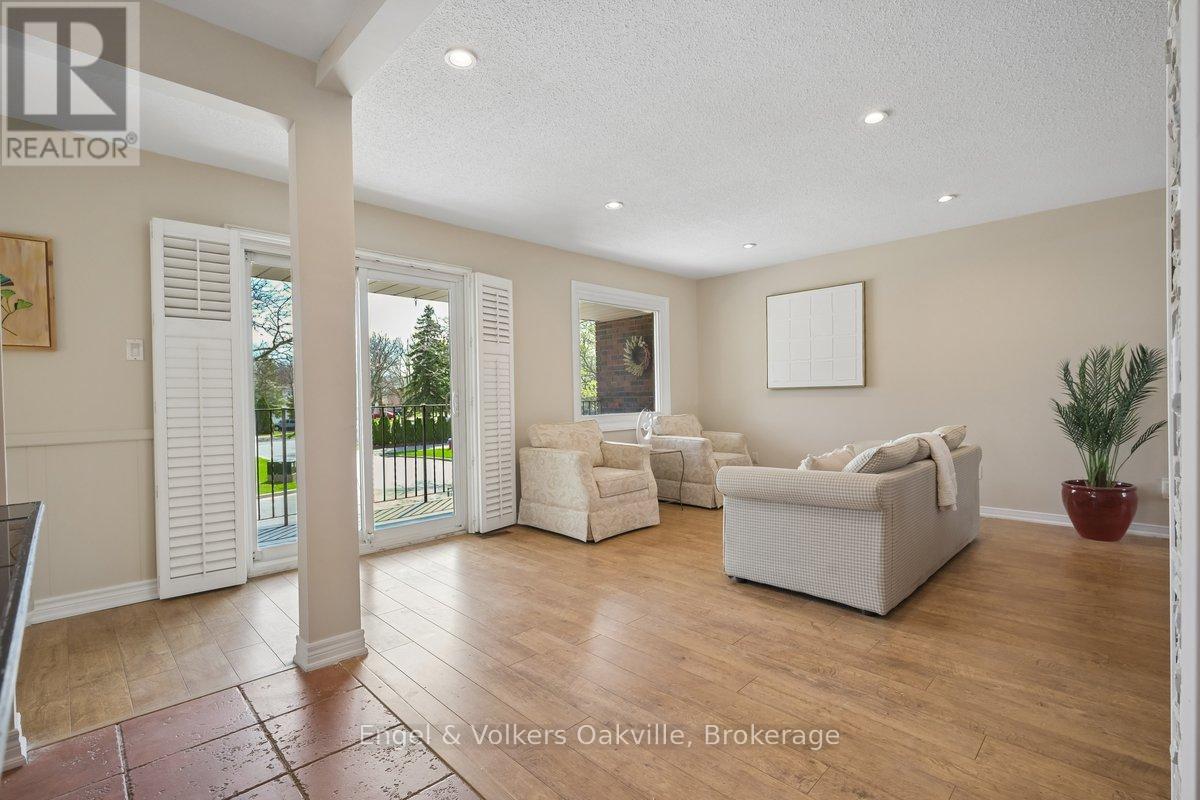 1223 Hudson Place, Oakville, Ontario  L6H 2W2 - Photo 19 - W13046976