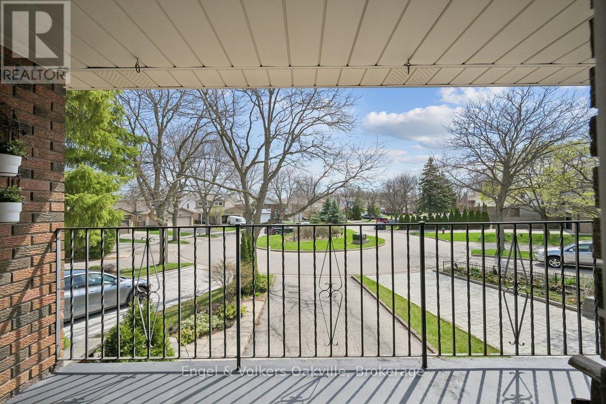 1223 Hudson Place, Oakville, Ontario  L6H 2W2 - Photo 20 - W13046976